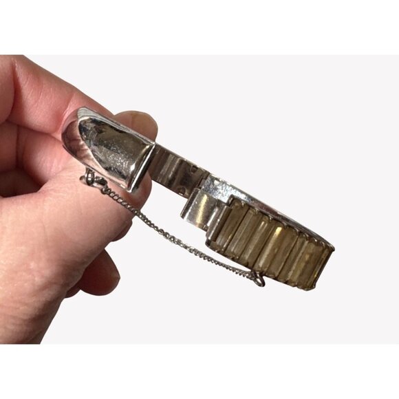 Vintage 1950's Silvertone Cuff Bracelet Clear Crystals Baguette Cut - Picture 6 of 6
